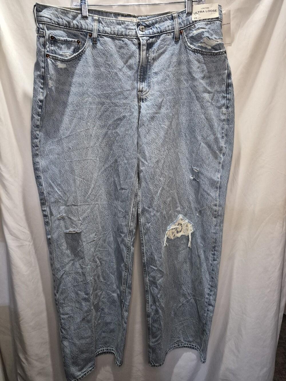Abercrombie & Fitch Low Rise Ultra Loose Distressed Jeans 33 Long